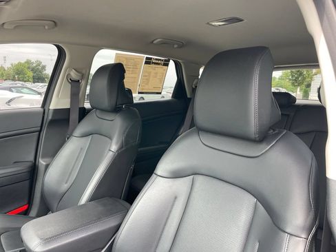 Certified 2025 Kia Sportage EX AWD/4WD image 21