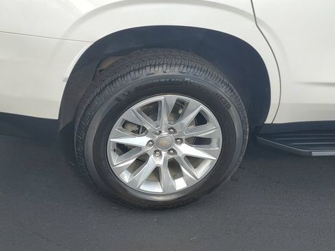 Used 2023 Chevrolet Tahoe Premier w/ Premium Package 2 AWD/4WD image 5
