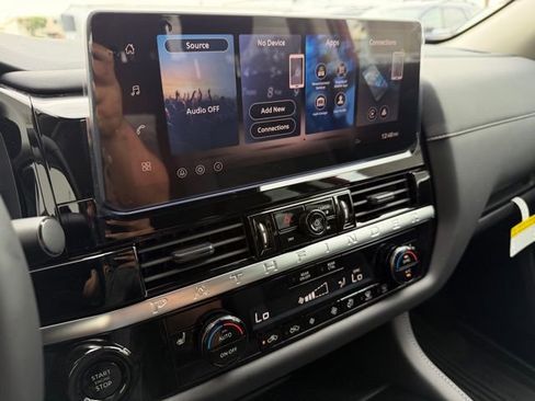 New 2026 Nissan Pathfinder SV image 18