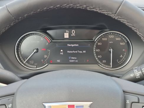 Used 2022 Cadillac XT4 Premium Luxury w/ Enhanced Visibility Package FWD image 35