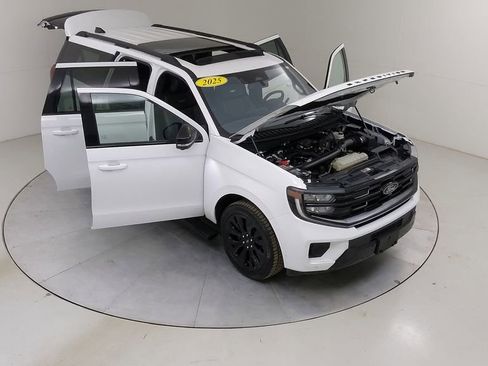 Certified 2025 Ford Expedition Max Platinum w/ Stealth Appearance Package AWD/4WD image 50