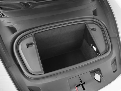 New 2025 Porsche Taycan image 18