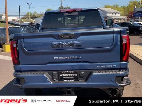 New 2026 GMC Sierra 2500 Denali Ultimate w/ Max Trailering Package image 8