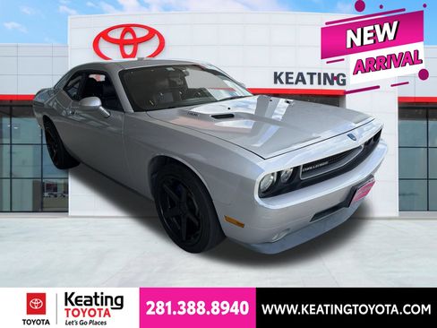 Used 2009 Dodge Challenger R/T RWD image 1