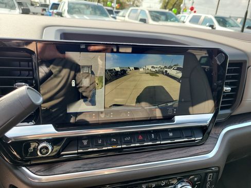 New 2026 GMC Sierra 3500 SLT w/ SLT Premium Package image 24