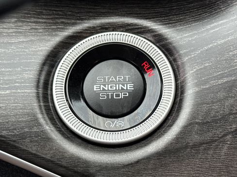 Used 2021 Jeep Grand Cherokee L Limited image 22