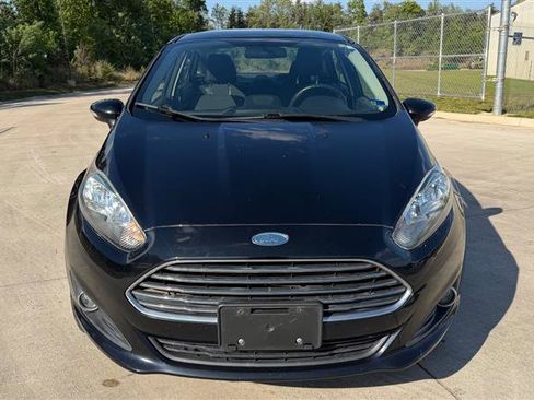 Used 2016 Ford Fiesta SE w/ Equipment Group 201A FWD image 8