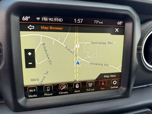 Used 2023 Jeep Wrangler Unlimited Sahara w/ Cold Weather Group AWD/4WD image 24