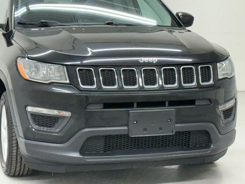 Used 2018 Jeep Compass Sport image 33