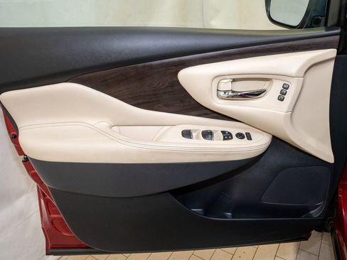 Certified 2024 Nissan Murano Platinum w/ Cargo Package image 13