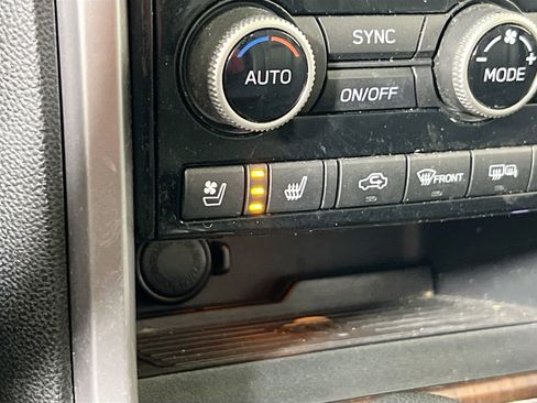 Used 2022 Subaru Ascent Touring image 21