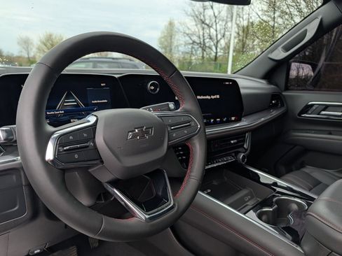 Used 2025 Chevrolet Tahoe RST w/ Comfort Package image 32