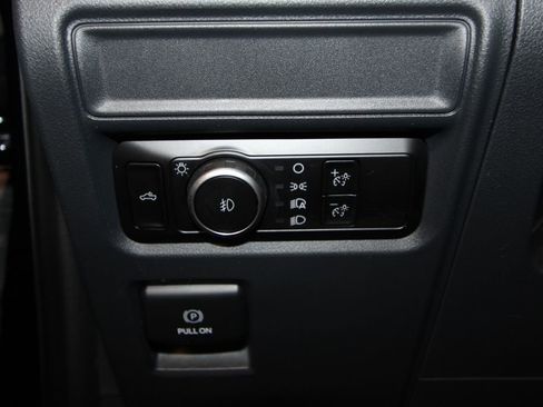 Used 2024 Ford F150 XLT w/ XLT Black Appearance Package image 9