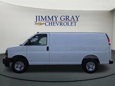 New 2025 Chevrolet Express 2500 w/ Driver Convenience Package image 6
