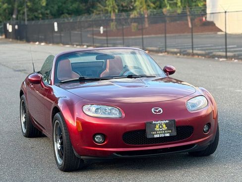 Used 2006 MAZDA MX-5 Miata Grand Touring RWD image 3