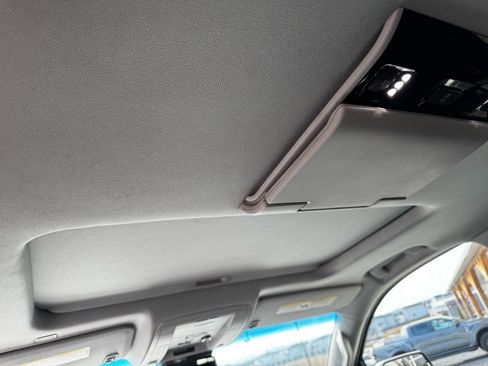 Used 2018 GMC Yukon Denali w/ Open Road Package image 13