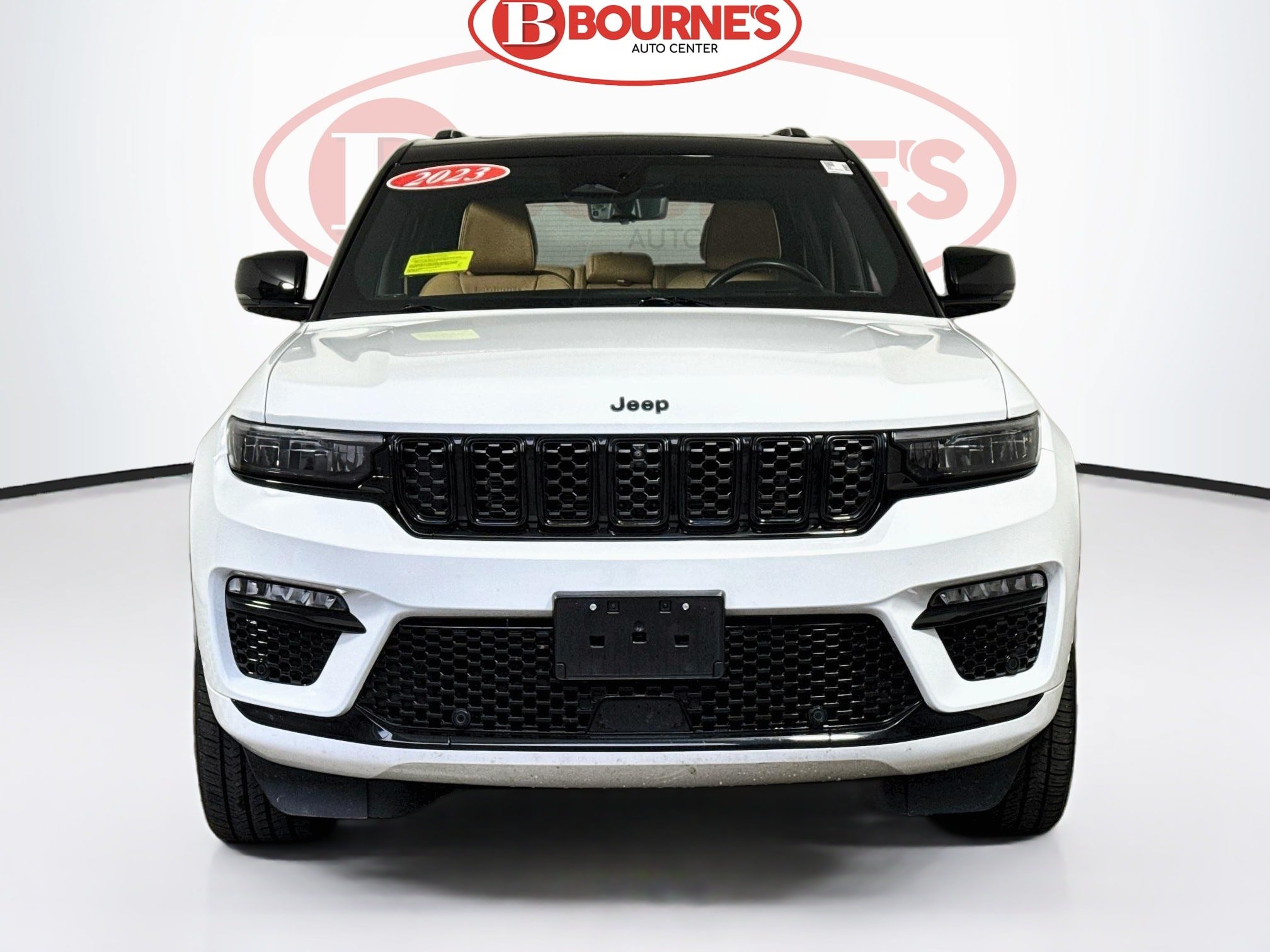 Used 2023 Jeep Grand Cherokee Summit w/ Advanced Protech Group IV AWD/4WD image 7