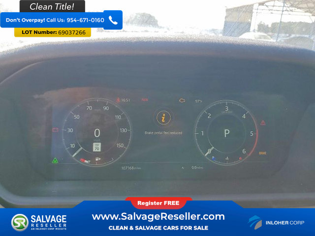 Used 2018 Land Rover Discovery HSE AWD/4WD image 12
