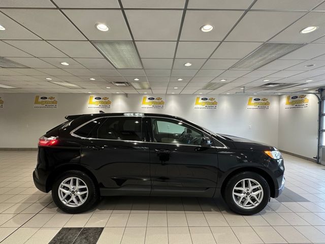 Used 2024 Ford Edge SEL w/ Convenience Package AWD/4WD image 3