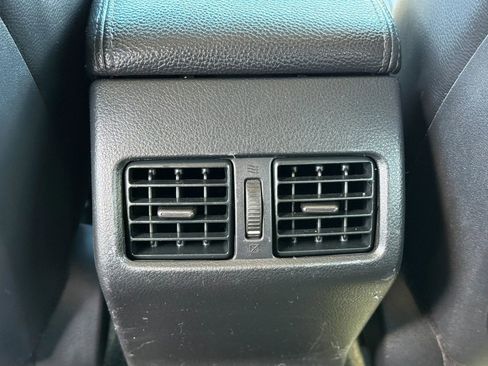 Used 2013 Subaru Outback 2.5i Limited w/ Moonroof Pkg image 43