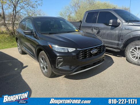 Certified 2024 Ford Escape ST-Line w/ Tech Pack #1 AWD/4WD image 1
