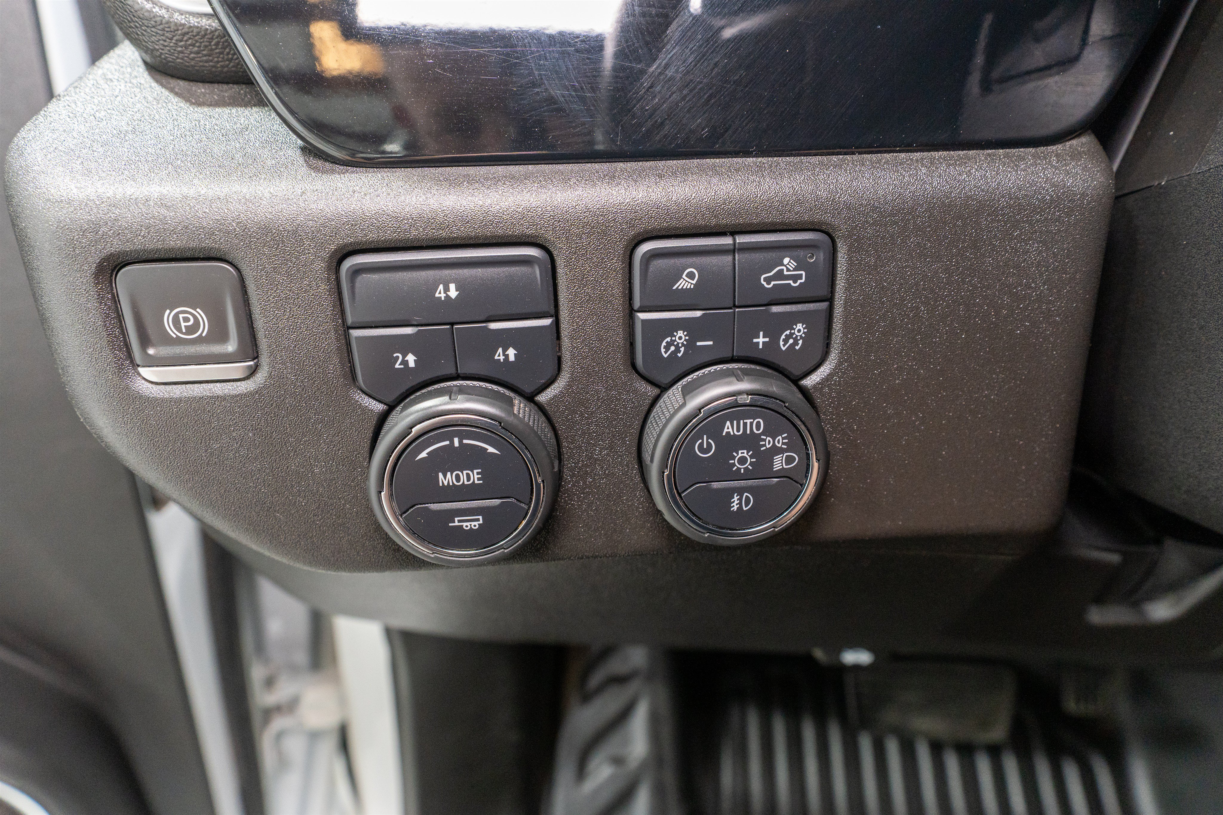 Used 2024 Chevrolet Silverado 2500 LT w/ Convenience Package AWD/4WD image 28