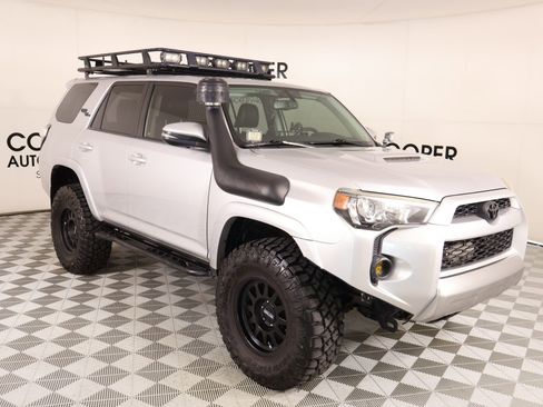 Used 2018 Toyota 4Runner TRD Off-Road Premium image 1