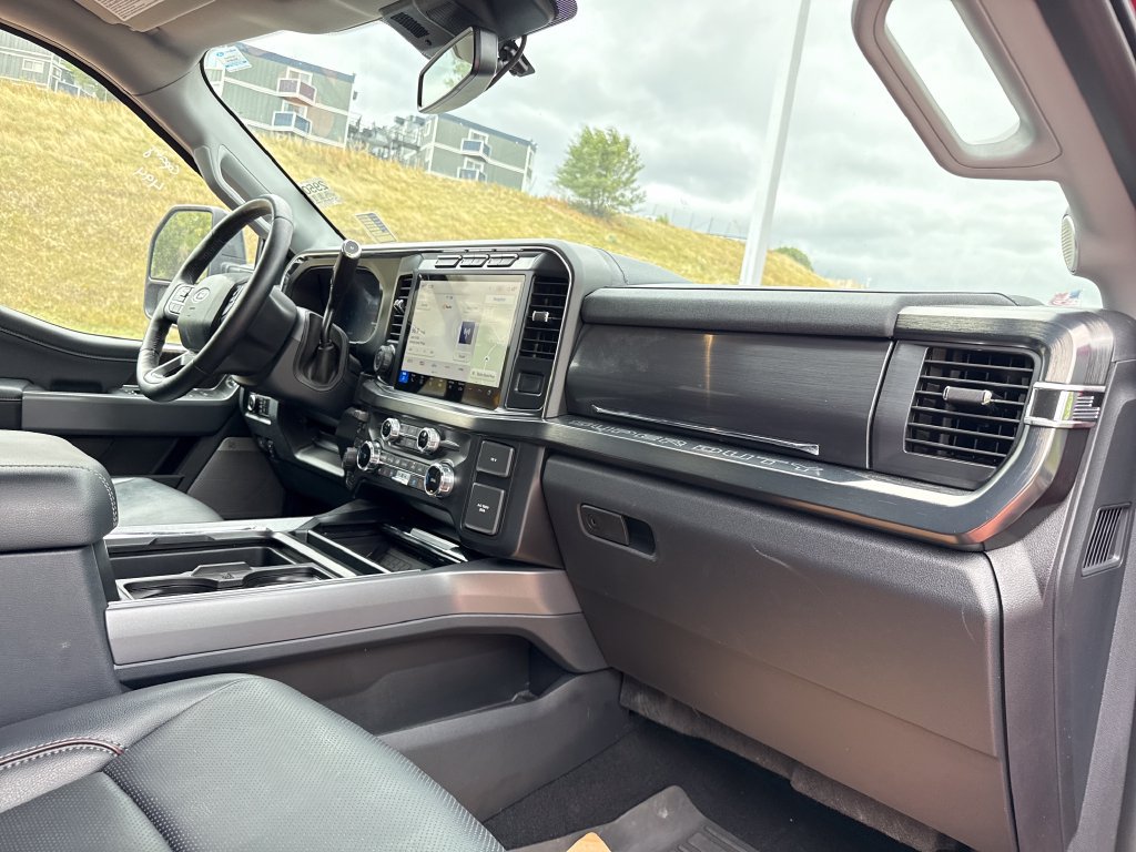 Used 2024 Ford F250 Lariat w/ Lariat Ultimate Package AWD/4WD image 29