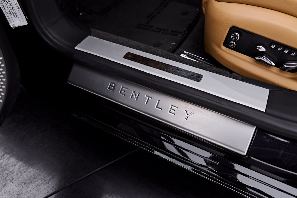Used 2022 Bentley Flying Spur V8 AWD/4WD image 36