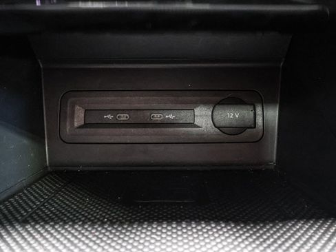 Used 2022 Volkswagen Atlas SEL R-Line image 33