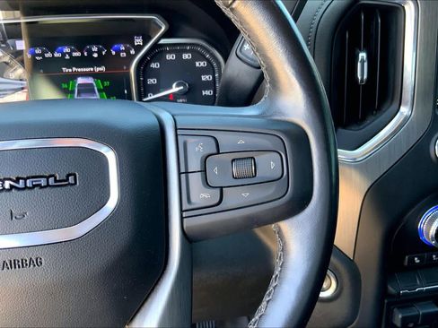 Certified 2021 GMC Sierra 1500 Denali w/ Denali Premium Package AWD/4WD image 24