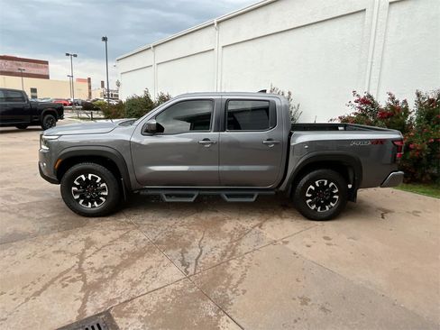 Used 2023 Nissan Frontier PRO-4X w/ Tow Package image 3