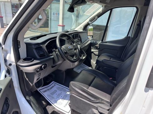 Used 2021 Ford Transit 250 Medium Roof RWD image 11