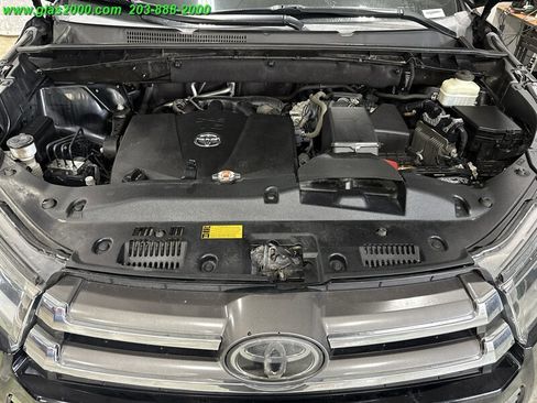 Used 2018 Toyota Highlander Limited image 18