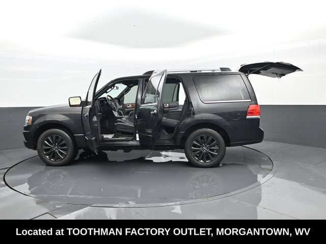 Used 2015 Lincoln Navigator 2WD image 37