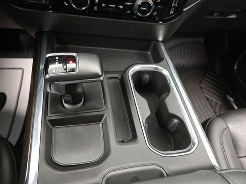 Used 2022 Chevrolet Silverado 1500 LT Trail Boss w/ LT Trail Boss Premium Package image 11