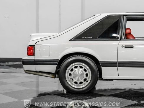 Used 1990 Ford Mustang LX image 27