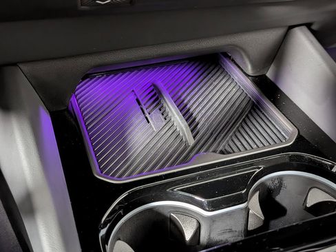 Used 2025 BMW 530i xDrive w/ Premium Package image 26