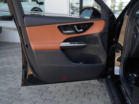 Certified 2026 Mercedes-Benz GLC 300 image 17