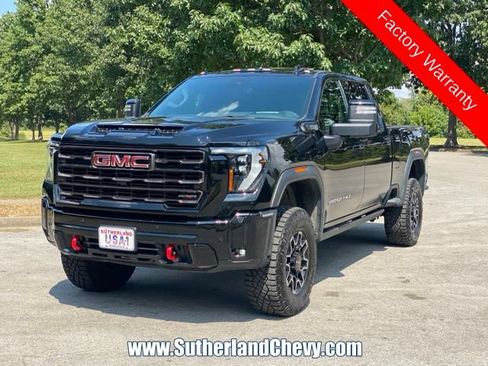 Used 2025 GMC Sierra 2500 AT4X AWD/4WD image 3