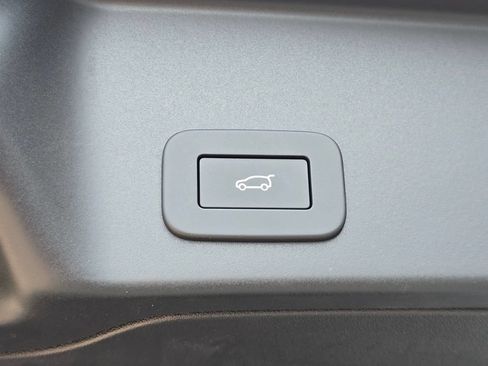 New 2026 Land Rover Range Rover Evoque Hoxton AWD/4WD image 13