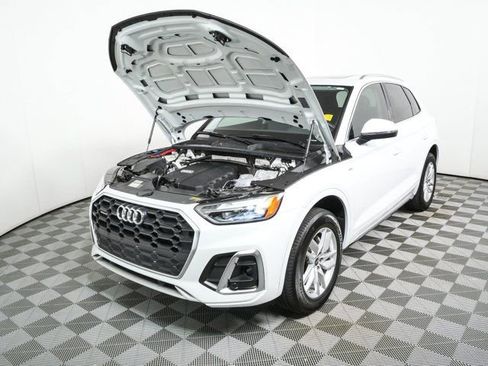 Used 2023 Audi Q5 2.0T Premium w/ Convenience Package AWD/4WD image 32
