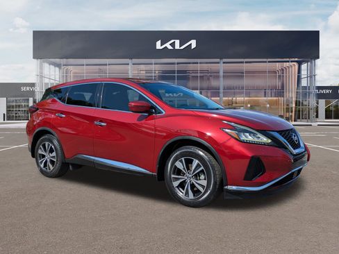 Used 2019 Nissan Murano S FWD image 2