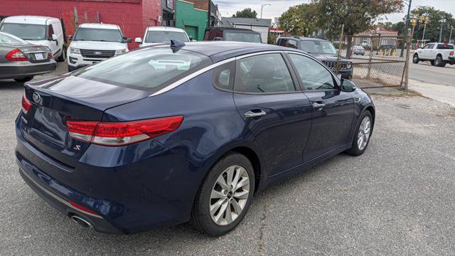 Used 2018 Kia Optima S FWD image 13