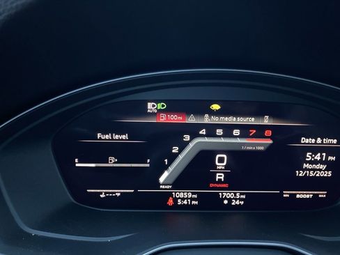 Used 2024 Audi SQ5 Premium Plus image 38