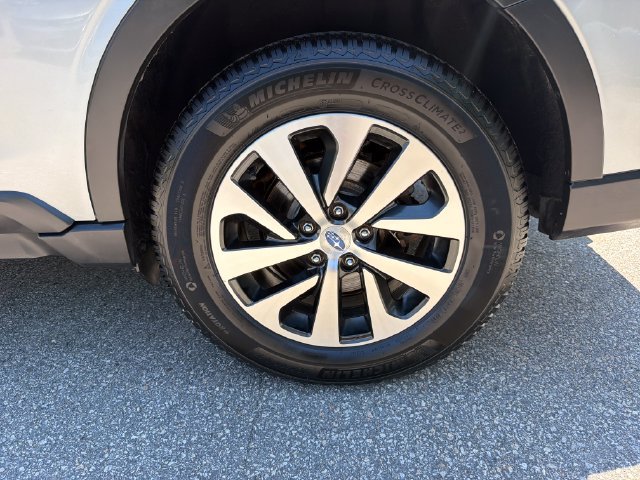 Used 2021 Subaru Outback AWD/4WD image 30