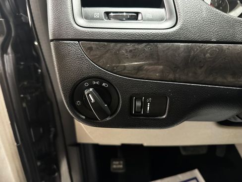 Used 2018 Dodge Grand Caravan SE image 35