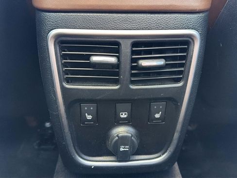 Used 2013 Chrysler 300 C w/ Light Group AWD/4WD image 23