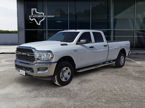 Used 2022 RAM 2500 Tradesman w/ Chrome Appearance Group AWD/4WD image 7