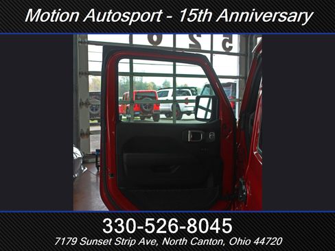 Used 2021 Jeep Wrangler Unlimited Sahara w/ Uconnect 4C Nav & Sound Group image 17